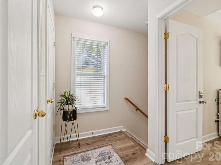 12754 Cross Dale Drive, Huntersville, NC 28078.  MLS# CAR4364808, YatesRealty ID 14516. 