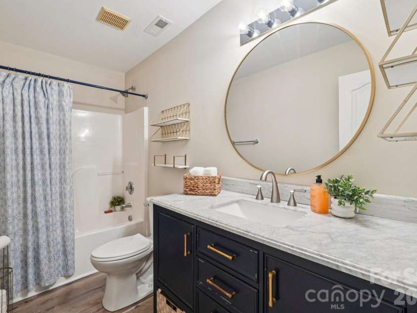 12754 Cross Dale Drive, Huntersville, NC 28078.  MLS# CAR4364808, YatesRealty ID 14516. 