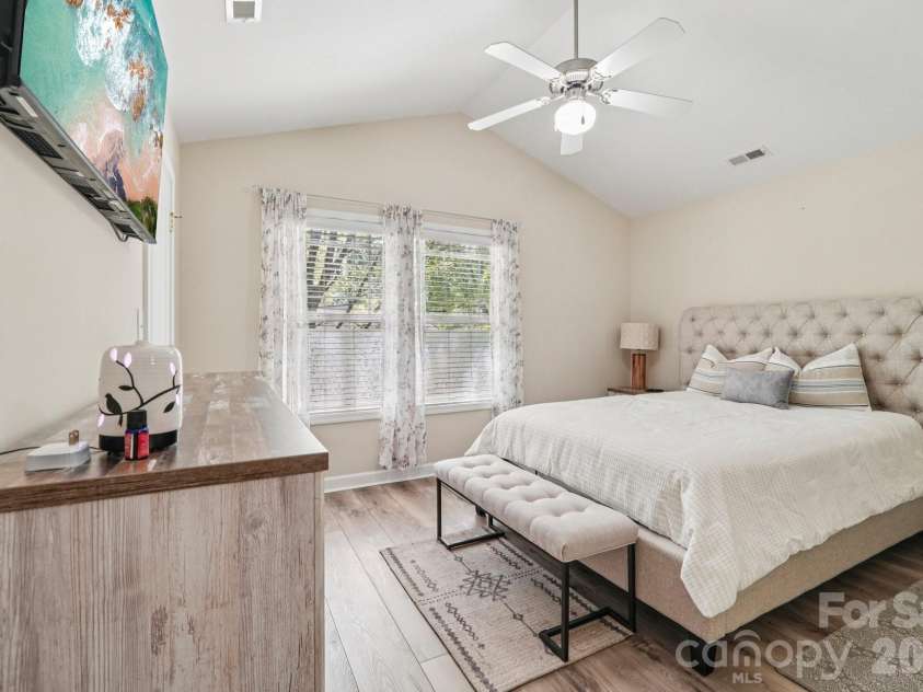 12754 Cross Dale Drive, Huntersville, NC 28078.  MLS# CAR4364808, YatesRealty ID 14516. 