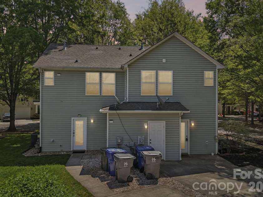 12754 Cross Dale Drive, Huntersville, NC 28078.  MLS# CAR4364808, YatesRealty ID 14516. 