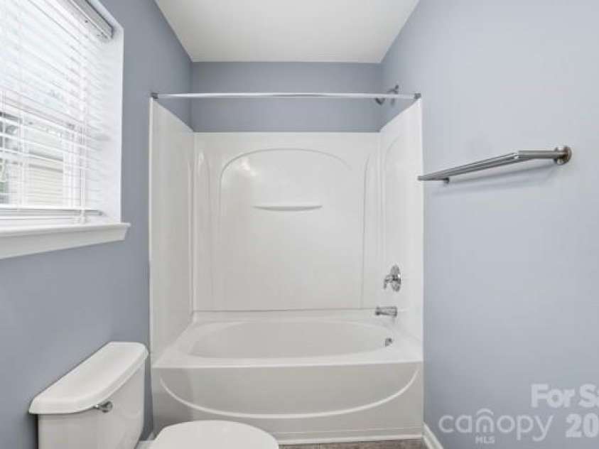 1204 Afternoon Sun Road, Matthews, NC 28104.  MLS# CAR4364140, YatesRealty ID 14517. Full Bath