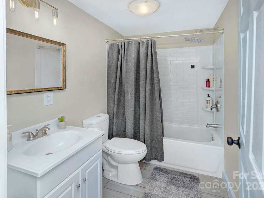 103 Moore Avenue, Mount Holly, NC 28120.  MLS# CAR4245163, YatesRealty ID 14519. 