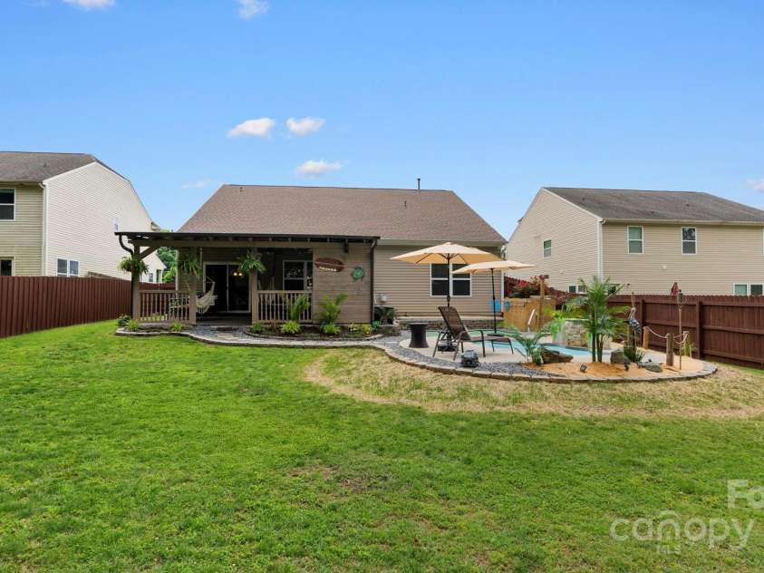 286 Mallard Head Drive, Rock Hill, SC 29732.  MLS# CAR4259930, YatesRealty ID 14520. 