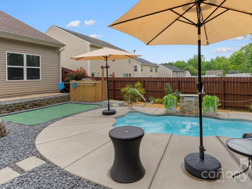 286 Mallard Head Drive, Rock Hill, SC 29732.  MLS# CAR4259930, YatesRealty ID 14520. 