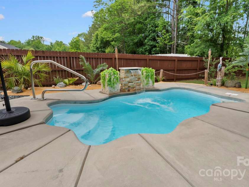 286 Mallard Head Drive, Rock Hill, SC 29732.  MLS# CAR4259930, YatesRealty ID 14520. 