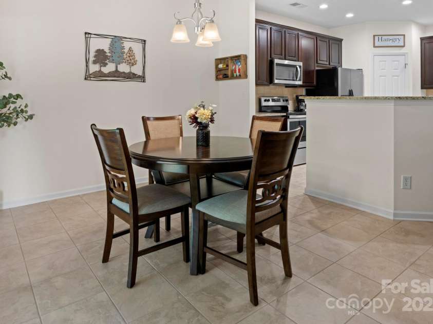 286 Mallard Head Drive, Rock Hill, SC 29732.  MLS# CAR4259930, YatesRealty ID 14520. Breakfast Area