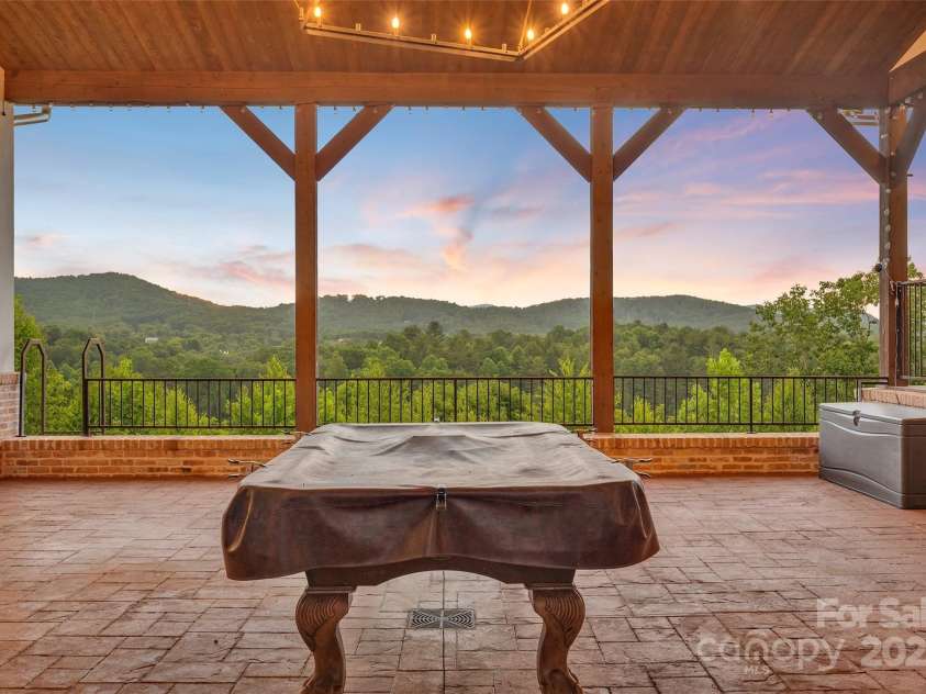 26 Bonnies Cove Trail, Mills River, NC 28759.  MLS# CAR4251070, YatesRealty ID 14521. 