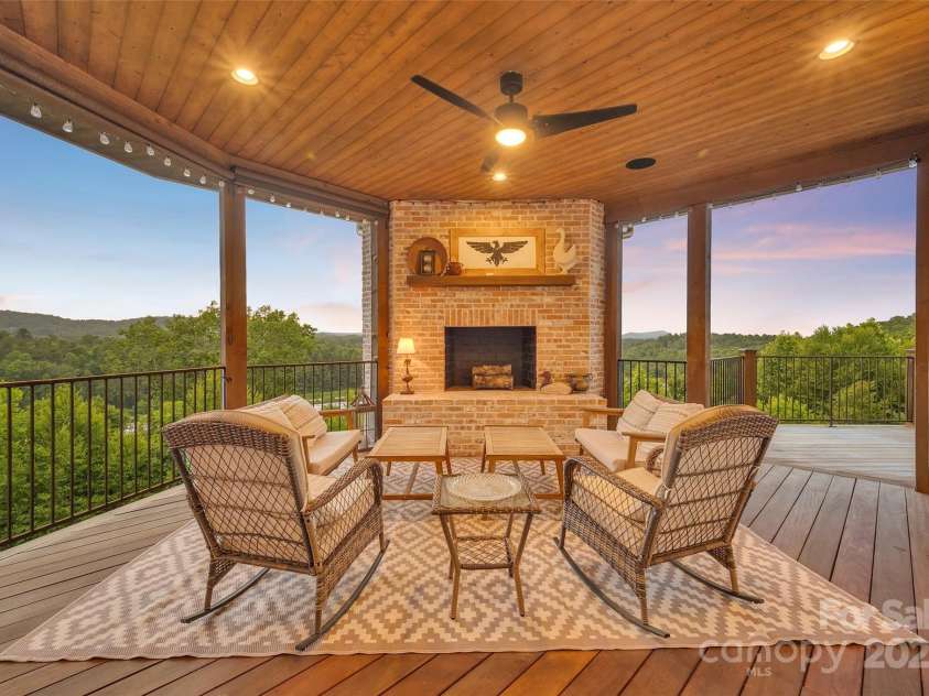 26 Bonnies Cove Trail, Mills River, NC 28759.  MLS# CAR4251070, YatesRealty ID 14521. 