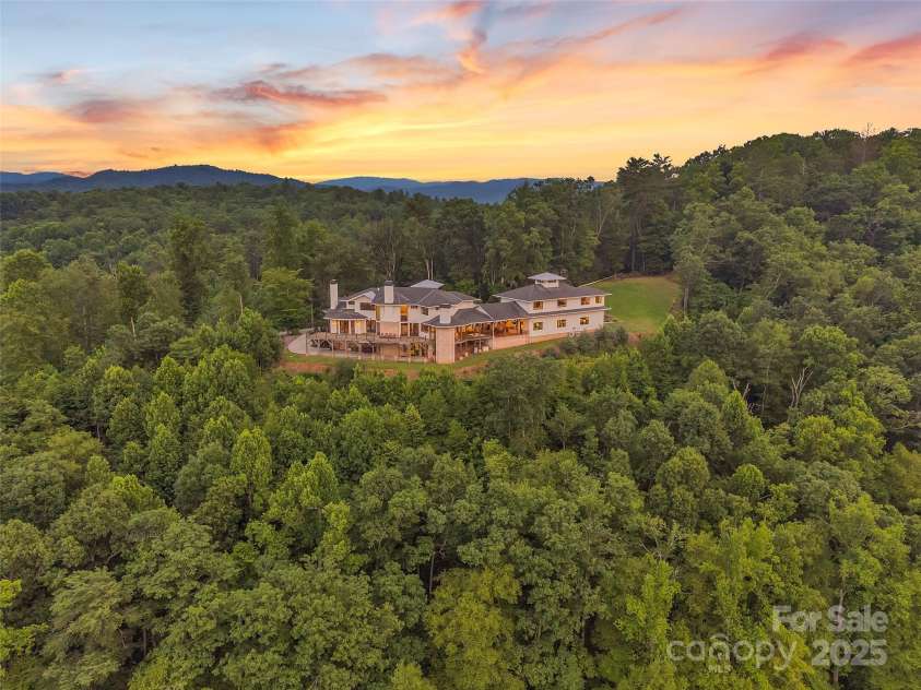 26 Bonnies Cove Trail, Mills River, NC 28759.  MLS# CAR4251070, YatesRealty ID 14521. 