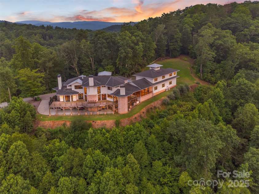 26 Bonnies Cove Trail, Mills River, NC 28759.  MLS# CAR4251070, YatesRealty ID 14521. 
