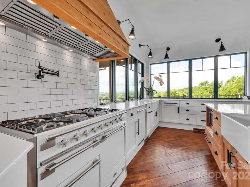 26 Bonnies Cove Trail, Mills River, NC 28759.  MLS# CAR4251070, YatesRealty ID 14521. 