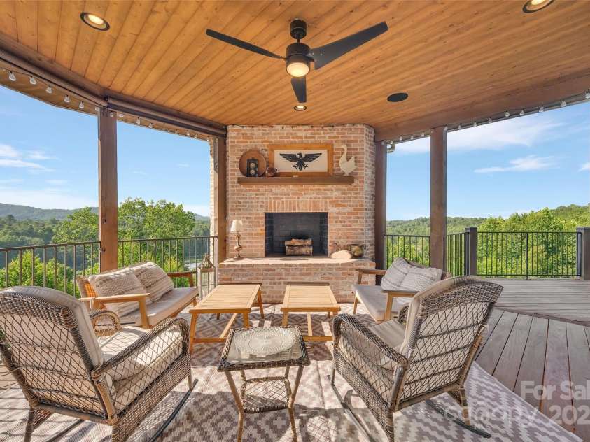 26 Bonnies Cove Trail, Mills River, NC 28759.  MLS# CAR4251070, YatesRealty ID 14521. 