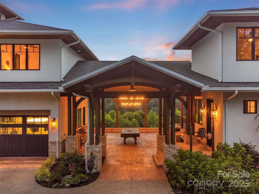 26 Bonnies Cove Trail, Mills River, NC 28759.  MLS# CAR4251070, YatesRealty ID 14521. 