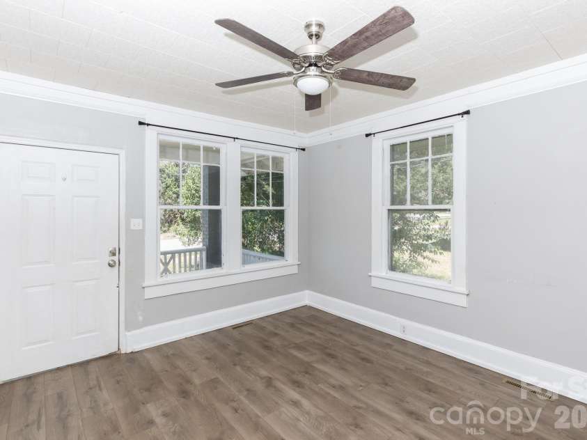 423 Green Street, Rock Hill, SC 29730.  MLS# CAR4361589, YatesRealty ID 14521. 