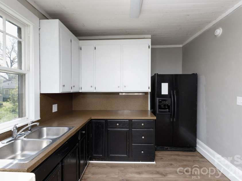 423 Green Street, Rock Hill, SC 29730.  MLS# CAR4361589, YatesRealty ID 14521. 