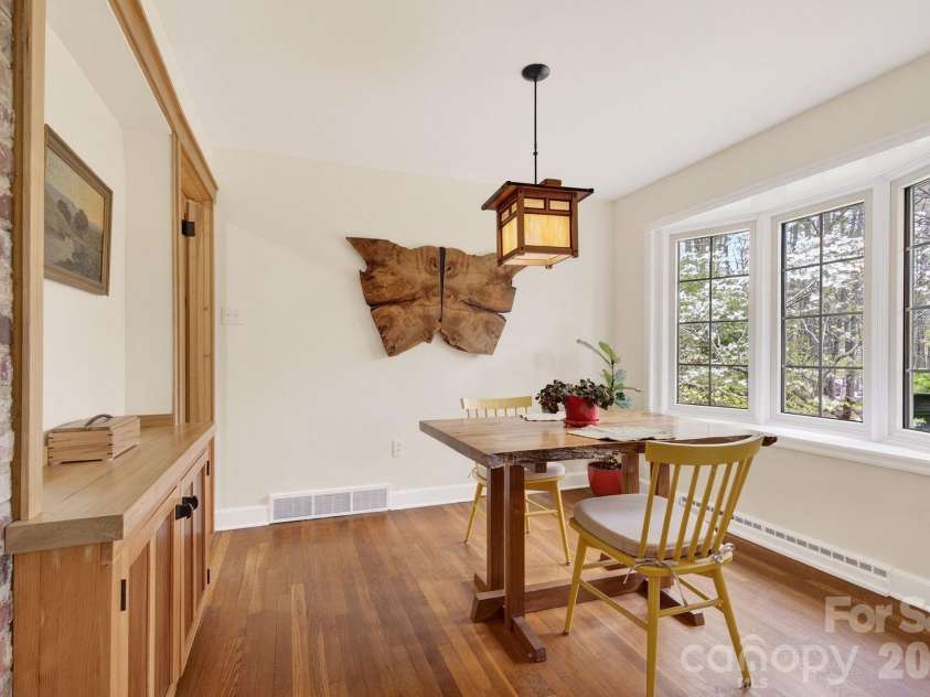 50 Rainbow Ridge Road, Swannanoa, NC 28778.  MLS# CAR4368868, YatesRealty ID 14522. Dining Area with Built-Ins