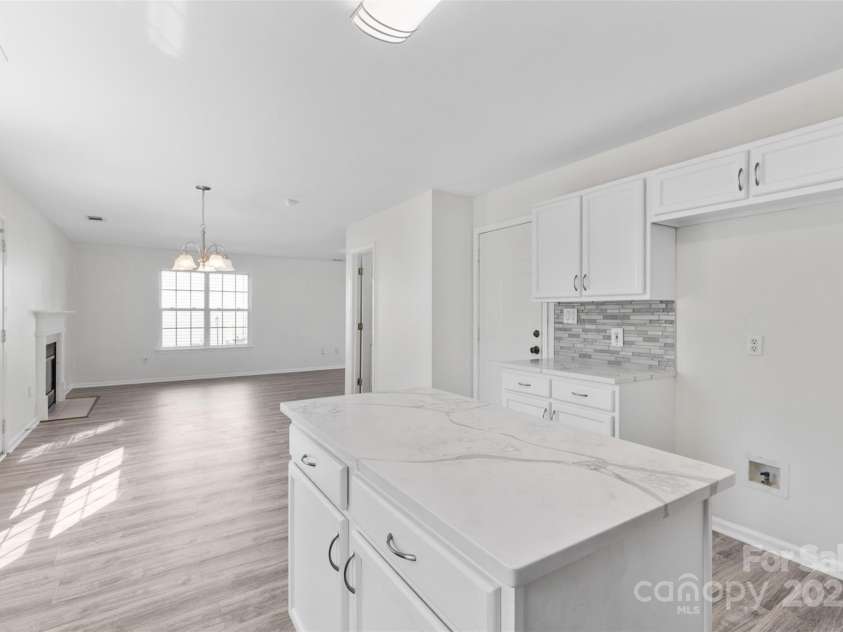 7212 Ravanna Drive, Charlotte, NC 28213.  MLS# CAR4260060, YatesRealty ID 14524. 