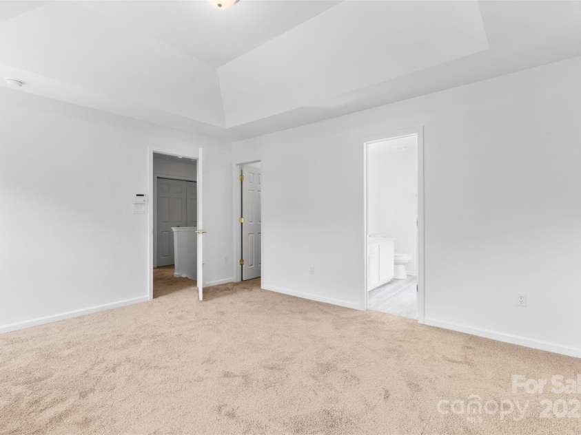 7212 Ravanna Drive, Charlotte, NC 28213.  MLS# CAR4260060, YatesRealty ID 14524. 