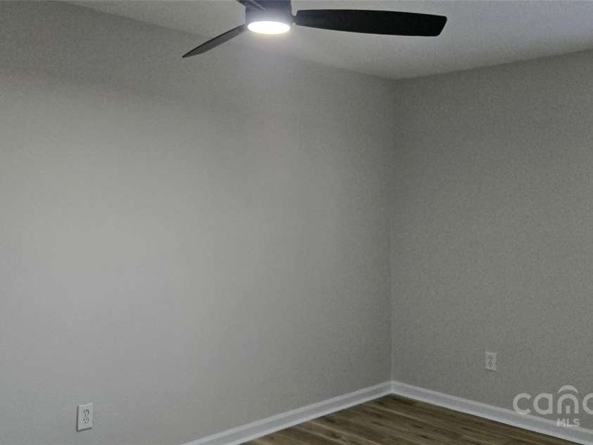 11011 Park Road, Charlotte, NC 28226.  MLS# CAR4326504, YatesRealty ID 14525. Bdrm 2