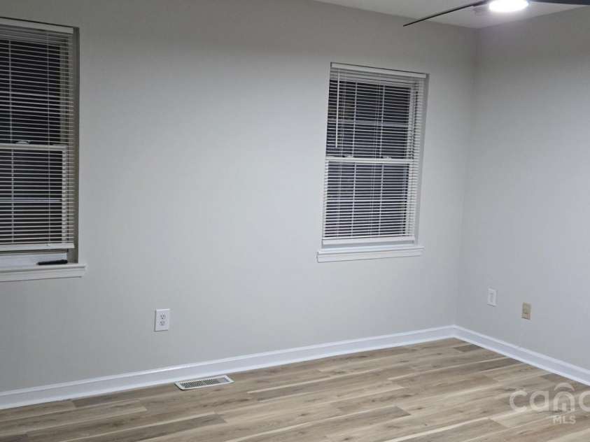 11011 Park Road, Charlotte, NC 28226.  MLS# CAR4326504, YatesRealty ID 14525. Main bdrm