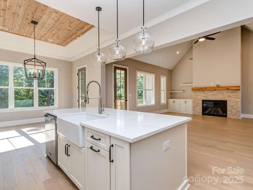 3439 Stags Leap Way, York, SC 29745.  MLS# CAR4259319, YatesRealty ID 14526. 