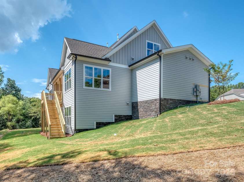 3439 Stags Leap Way, York, SC 29745.  MLS# CAR4259319, YatesRealty ID 14526. 