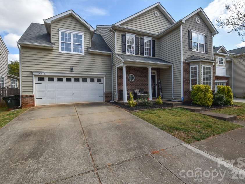 9617 Cheery Meadow Drive, Huntersville, NC 28078.  MLS# CAR4373281, YatesRealty ID 14526. 