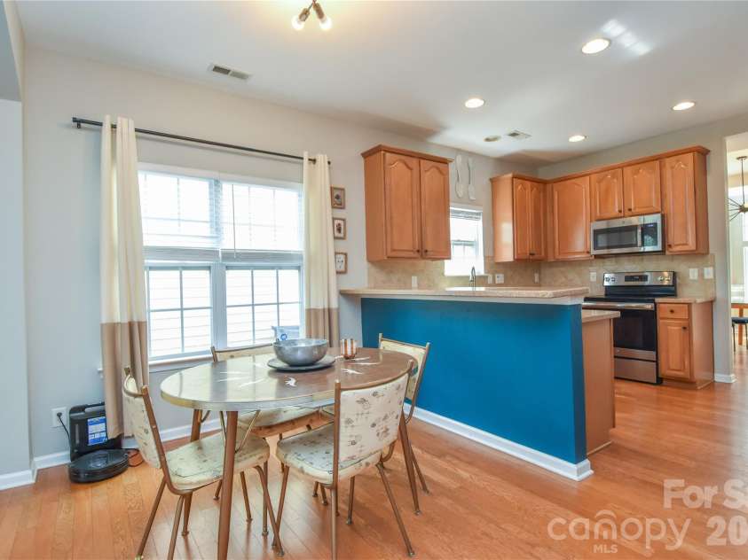 9617 Cheery Meadow Drive, Huntersville, NC 28078.  MLS# CAR4373281, YatesRealty ID 14526. 