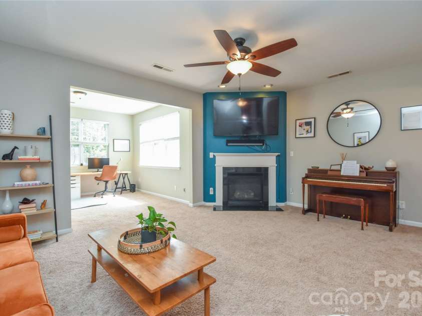 9617 Cheery Meadow Drive, Huntersville, NC 28078.  MLS# CAR4373281, YatesRealty ID 14526. 