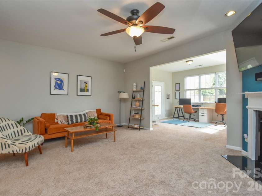 9617 Cheery Meadow Drive, Huntersville, NC 28078.  MLS# CAR4373281, YatesRealty ID 14526. 