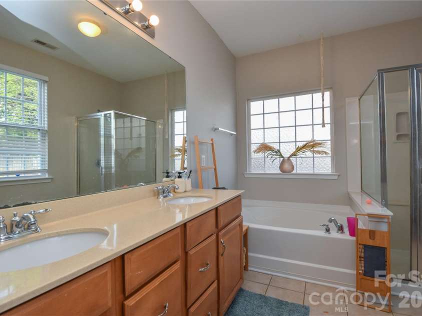 9617 Cheery Meadow Drive, Huntersville, NC 28078.  MLS# CAR4373281, YatesRealty ID 14526. 