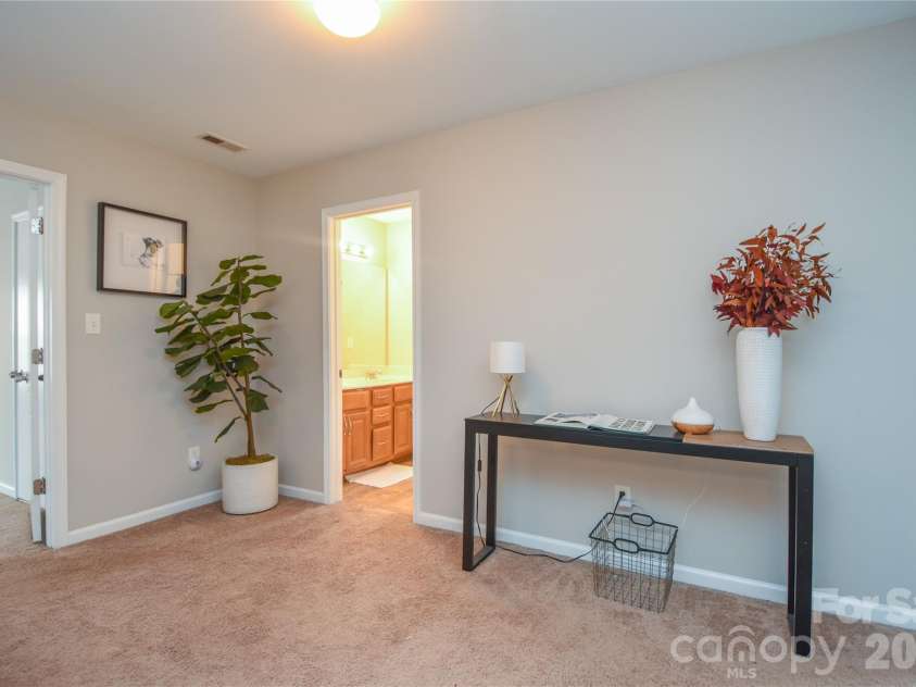9617 Cheery Meadow Drive, Huntersville, NC 28078.  MLS# CAR4373281, YatesRealty ID 14526. 