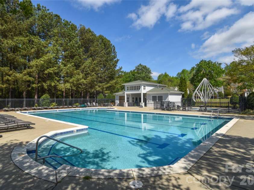 9617 Cheery Meadow Drive, Huntersville, NC 28078.  MLS# CAR4373281, YatesRealty ID 14526. 