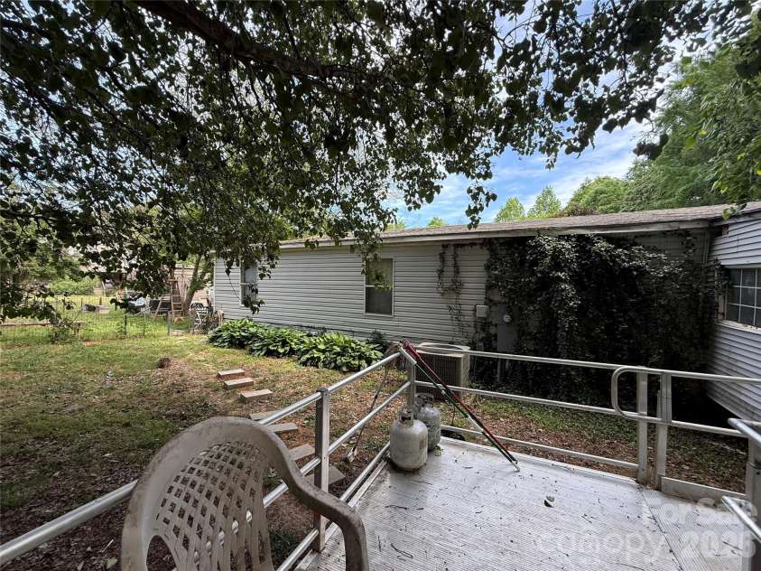 1155 Cedar Pond Lane, Salisbury, NC 28146.  MLS# CAR4373327, YatesRealty ID 14527. 