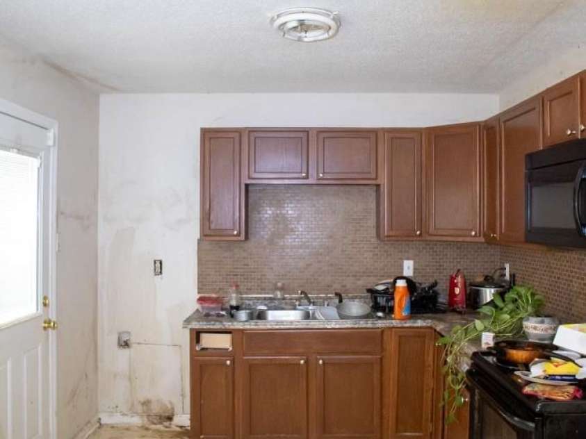 2324 Knight Drive, Gastonia, NC 28052.  MLS# CAR4258051, YatesRealty ID 14528. 