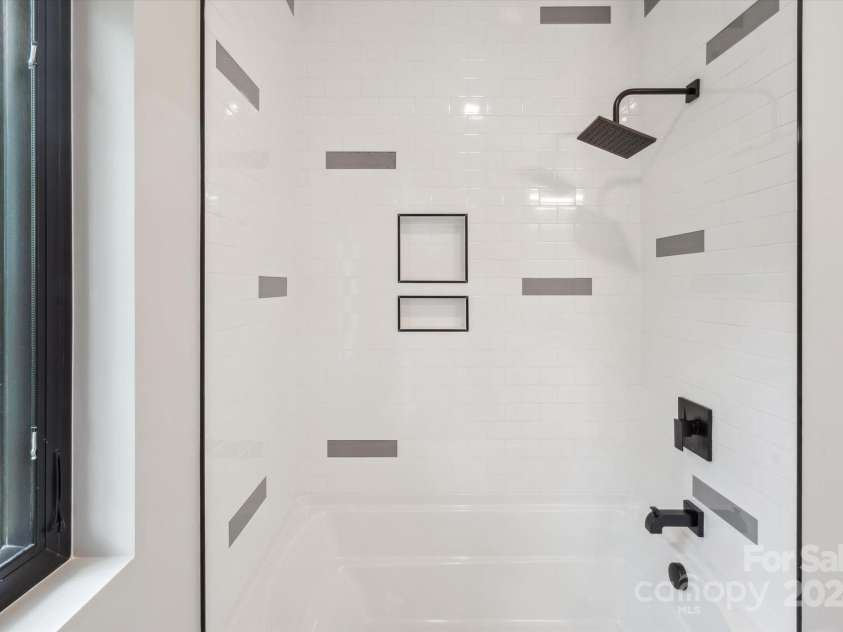 205 Torch Light Way, Asheville, NC 28806.  MLS# CAR4159391, YatesRealty ID 14529. Bathroom 2