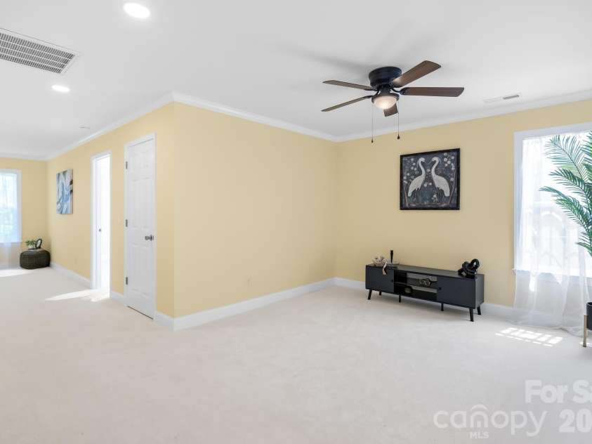 2630 Polo Lane, Maiden, NC 28650.  MLS# CAR4372317, YatesRealty ID 14529. 2nd loft/Flex space 