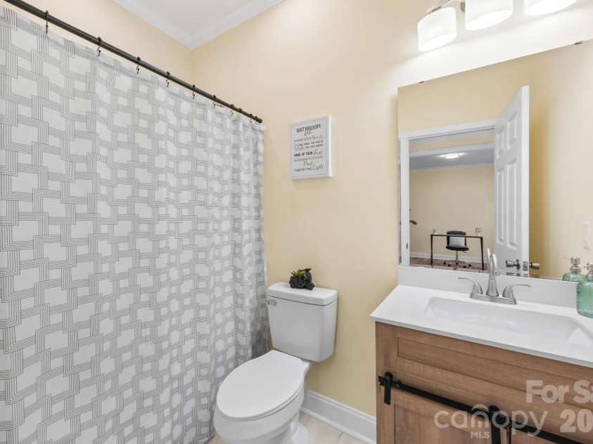 2630 Polo Lane, Maiden, NC 28650.  MLS# CAR4372317, YatesRealty ID 14529. Main level full bath
