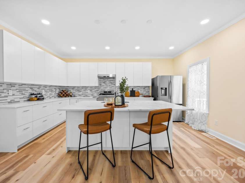 2630 Polo Lane, Maiden, NC 28650.  MLS# CAR4372317, YatesRealty ID 14529. Open kitchen designed for everyday living & entertaining