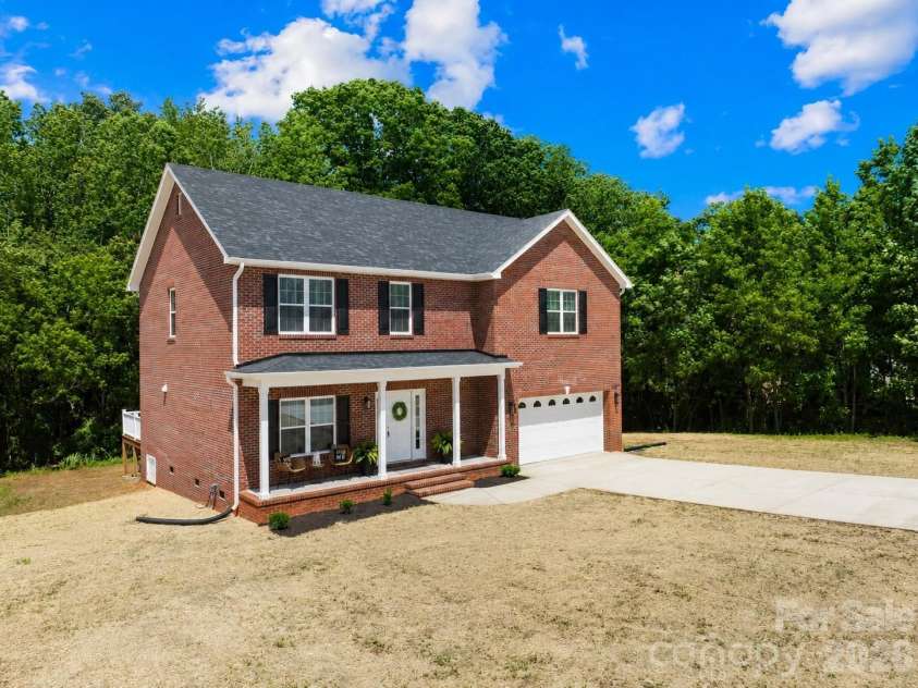 2630 Polo Lane, Maiden, NC 28650.  MLS# CAR4372317, YatesRealty ID 14529. Set on a spacious .68-acre homesite