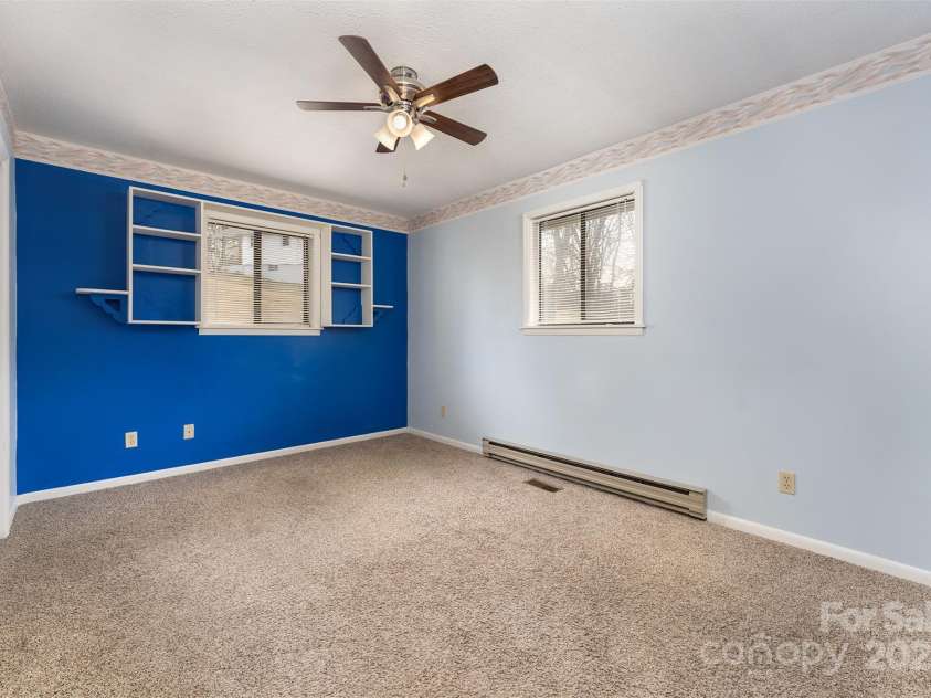 84 Alexander Road, Weaverville, NC 28787.  MLS# CAR4217146, YatesRealty ID 1453. 