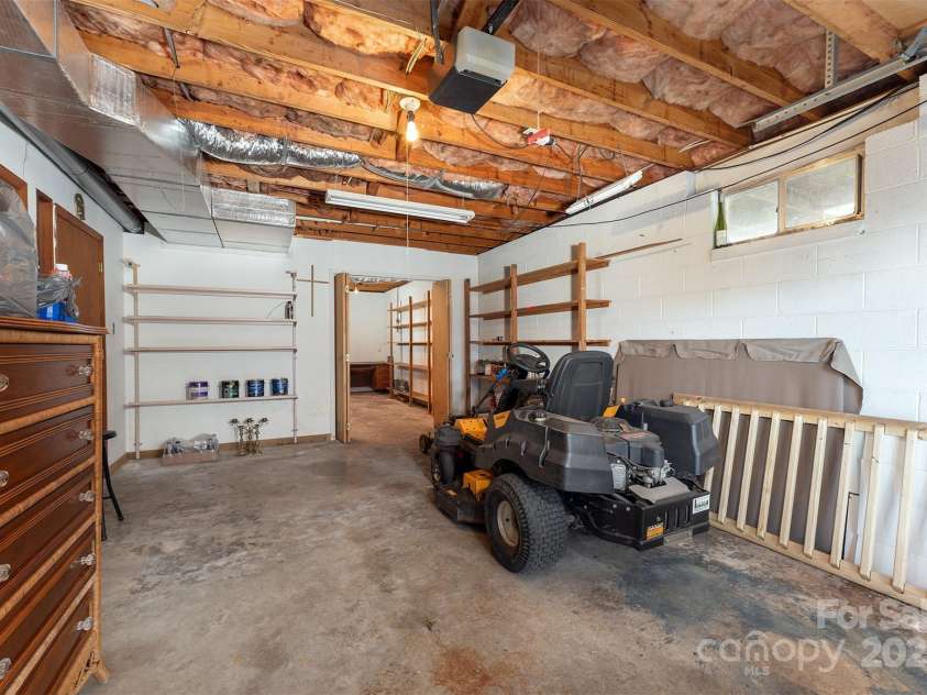 84 Alexander Road, Weaverville, NC 28787.  MLS# CAR4217146, YatesRealty ID 1453. 