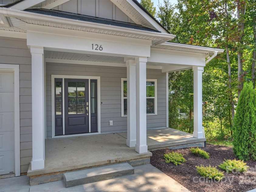 126 Meadow Glen Drive, Troutman, NC 28166.  MLS# CAR4262612, YatesRealty ID 14530. 