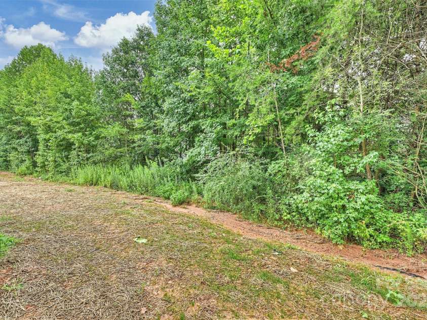 126 Meadow Glen Drive, Troutman, NC 28166.  MLS# CAR4262612, YatesRealty ID 14530. 