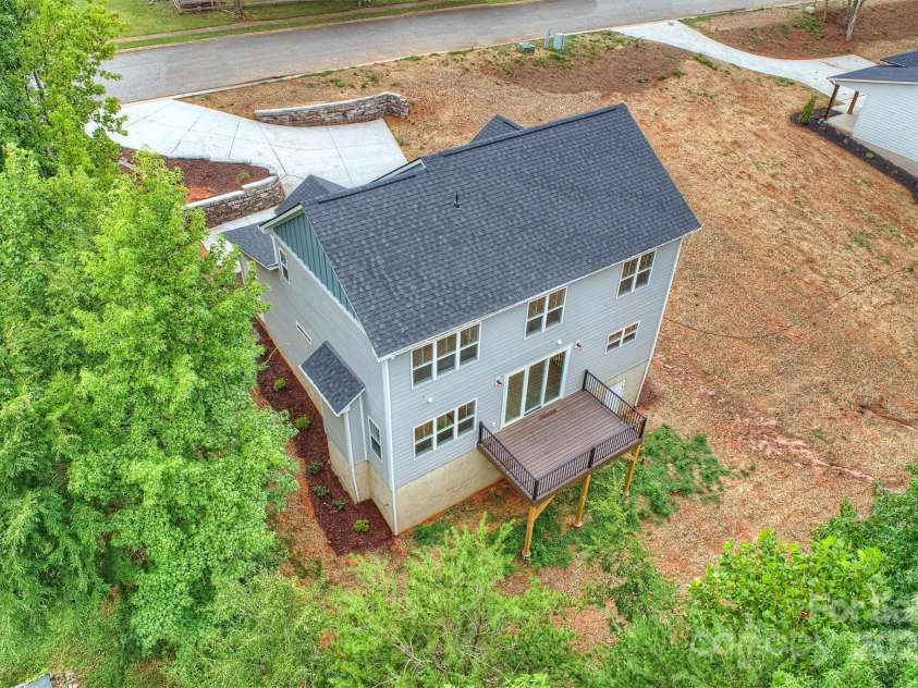 126 Meadow Glen Drive, Troutman, NC 28166.  MLS# CAR4262612, YatesRealty ID 14530. 