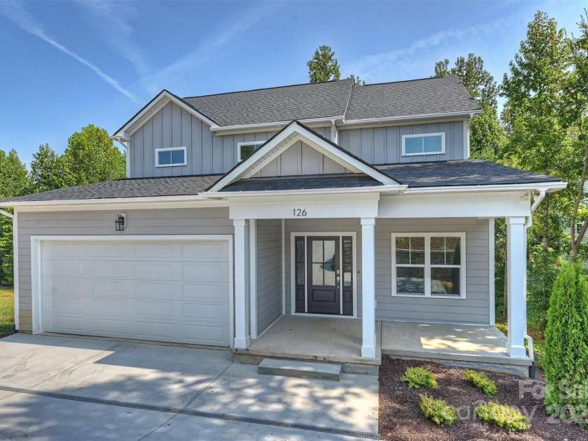126 Meadow Glen Drive, Troutman, NC 28166.  MLS# CAR4262612, YatesRealty ID 14530. 