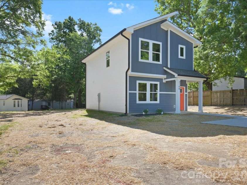 2108 Moose Road, Kannapolis, NC 28083.  MLS# CAR4417977, YatesRealty ID 14531. 