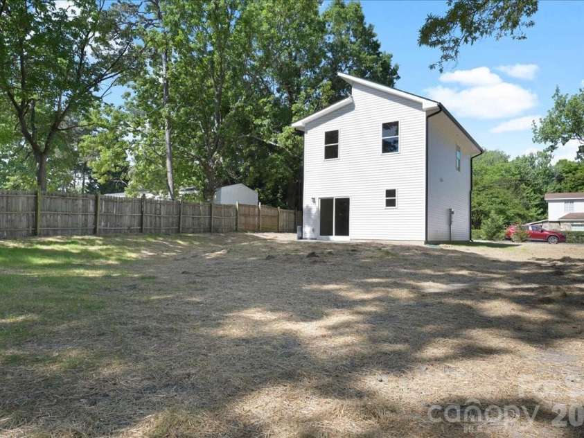2108 Moose Road, Kannapolis, NC 28083.  MLS# CAR4417977, YatesRealty ID 14531. 