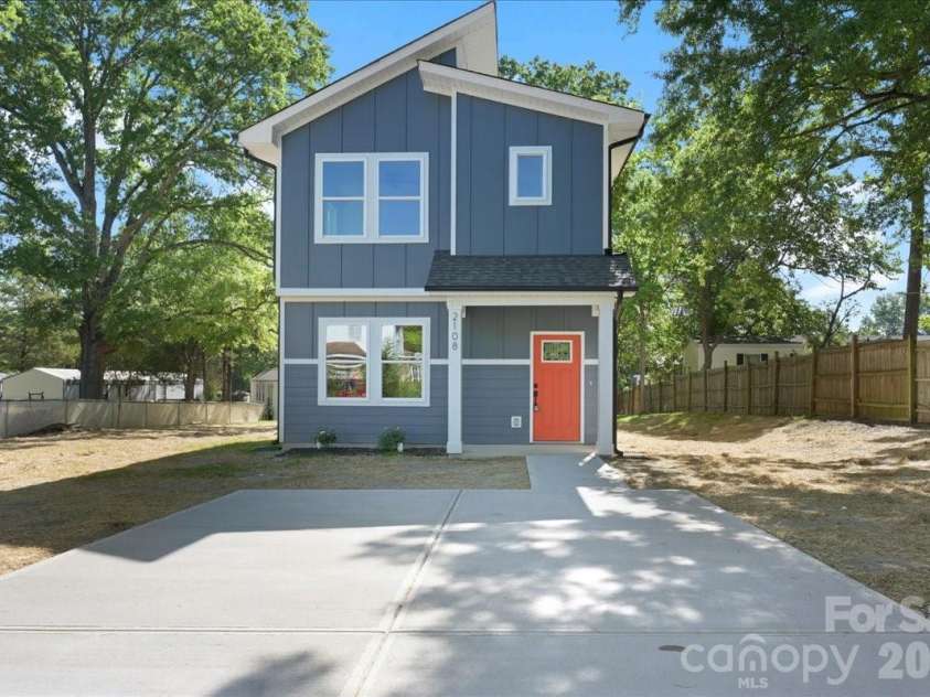 2108 Moose Road, Kannapolis, NC 28083.  MLS# CAR4417977, YatesRealty ID 14531. Welcome Home
