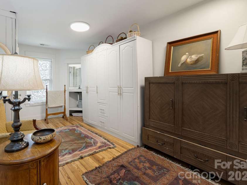 79 Walnut Street, Hot Springs, NC 28743.  MLS# CAR4371503, YatesRealty ID 14532. 